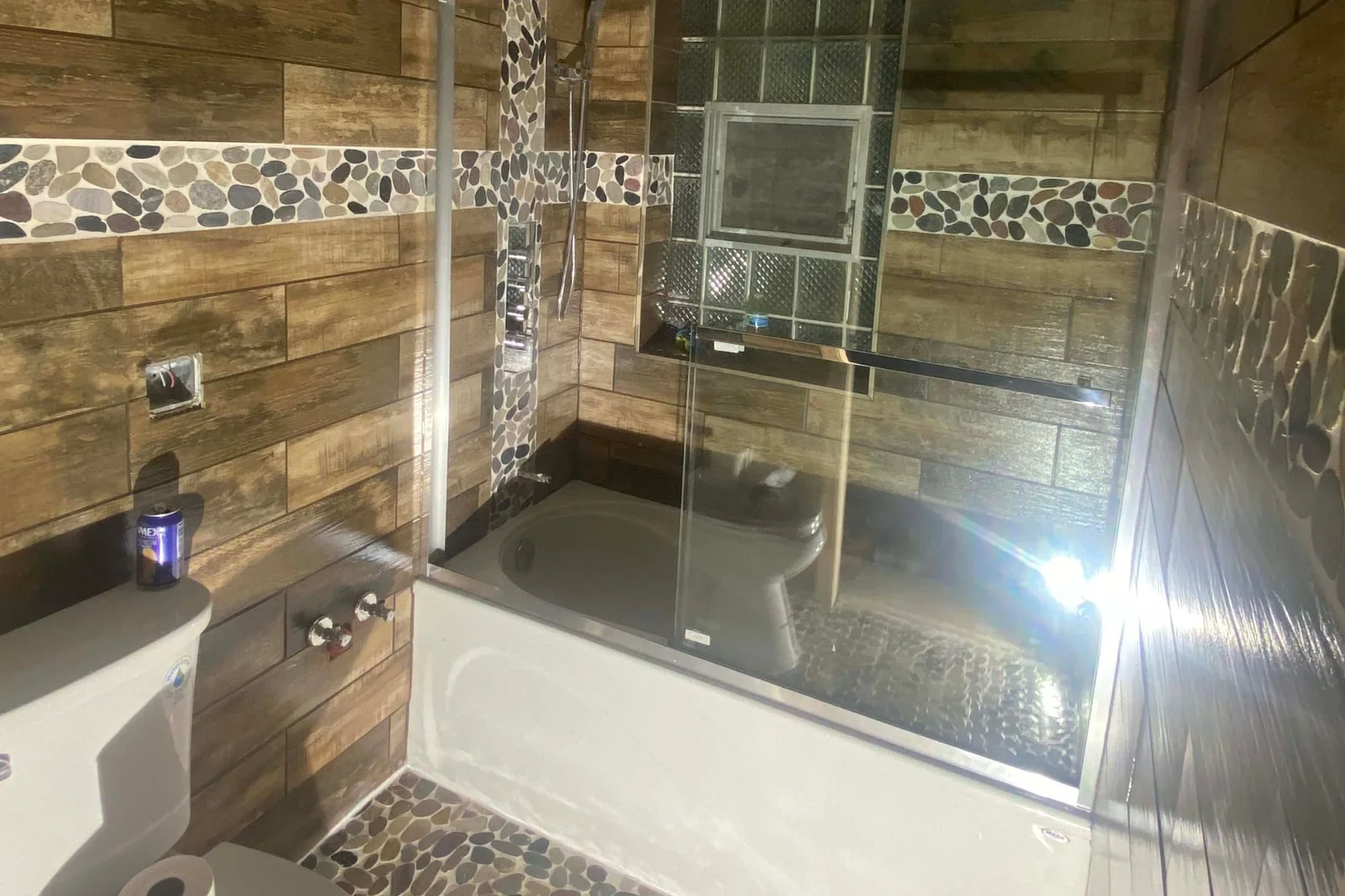 Classic Bathroom Upgrade — Des Plaines, IL